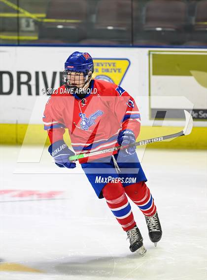 Thumbnail 1 in Cape Elizabeth vs. Messalonskee (MPA Class B State Final) photogallery.