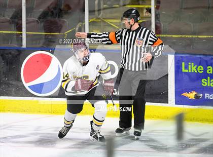 Thumbnail 3 in Cape Elizabeth vs. Messalonskee (MPA Class B State Final) photogallery.
