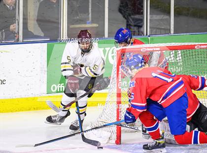 Thumbnail 3 in Cape Elizabeth vs. Messalonskee (MPA Class B State Final) photogallery.