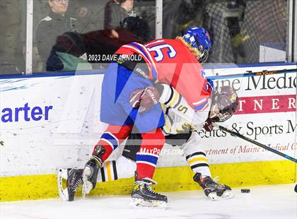 Thumbnail 3 in Cape Elizabeth vs. Messalonskee (MPA Class B State Final) photogallery.