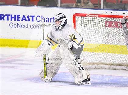 Thumbnail 1 in Cape Elizabeth vs. Messalonskee (MPA Class B State Final) photogallery.