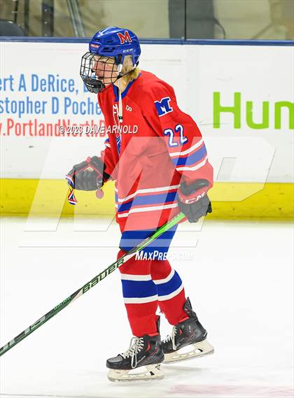 Thumbnail 3 in Cape Elizabeth vs. Messalonskee (MPA Class B State Final) photogallery.