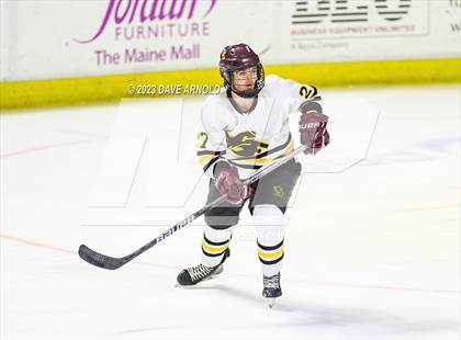 Thumbnail 2 in Cape Elizabeth vs. Messalonskee (MPA Class B State Final) photogallery.