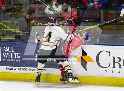 Thumbnail 1 in Cape Elizabeth vs. Messalonskee (MPA Class B State Final) photogallery.