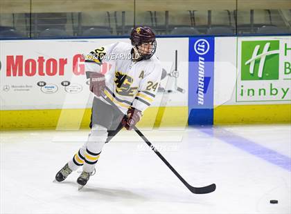 Thumbnail 2 in Cape Elizabeth vs. Messalonskee (MPA Class B State Final) photogallery.