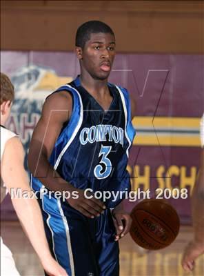Thumbnail 1 in Compton vs. JSerra Catholic (Ocean View Tournament) photogallery.