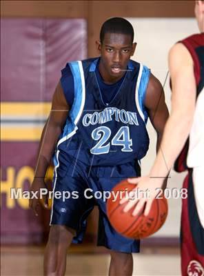 Thumbnail 3 in Compton vs. JSerra Catholic (Ocean View Tournament) photogallery.