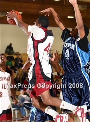 Thumbnail 2 in Compton vs. JSerra Catholic (Ocean View Tournament) photogallery.