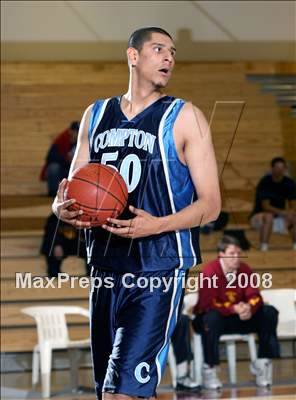 Thumbnail 1 in Compton vs. JSerra Catholic (Ocean View Tournament) photogallery.