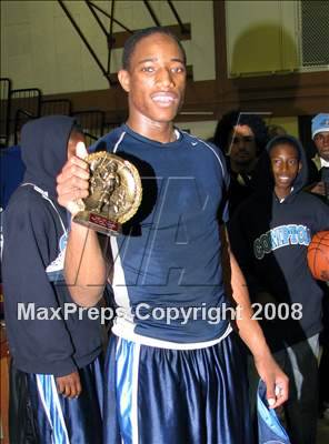 Thumbnail 2 in Compton vs. JSerra Catholic (Ocean View Tournament) photogallery.