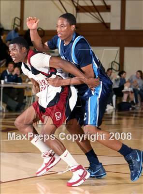 Thumbnail 2 in Compton vs. JSerra Catholic (Ocean View Tournament) photogallery.