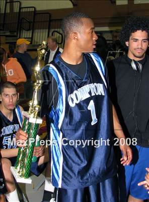 Thumbnail 1 in Compton vs. JSerra Catholic (Ocean View Tournament) photogallery.