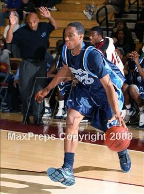 Thumbnail 3 in Compton vs. JSerra Catholic (Ocean View Tournament) photogallery.