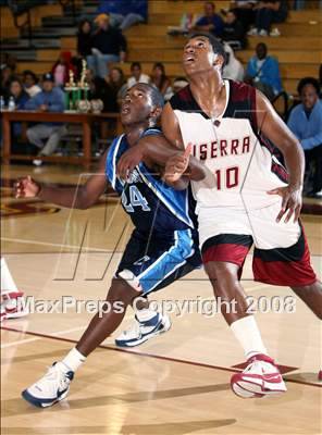 Thumbnail 2 in Compton vs. JSerra Catholic (Ocean View Tournament) photogallery.