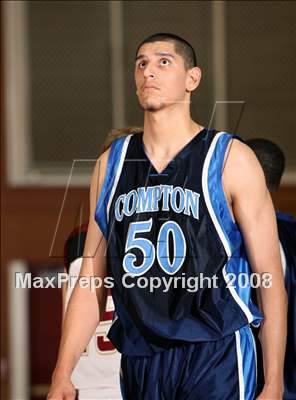 Thumbnail 2 in Compton vs. JSerra Catholic (Ocean View Tournament) photogallery.