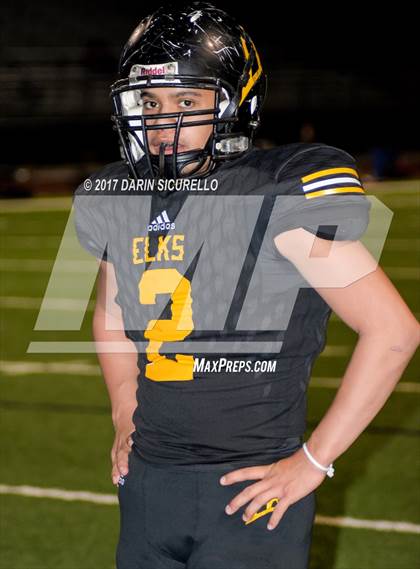 Thumbnail 1 in Round Valley vs. Santa Cruz Valley (AIA 2A Semifinal) photogallery.
