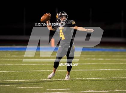 Thumbnail 1 in Round Valley vs. Santa Cruz Valley (AIA 2A Semifinal) photogallery.