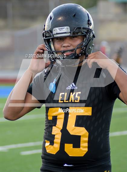 Thumbnail 3 in Round Valley vs. Santa Cruz Valley (AIA 2A Semifinal) photogallery.