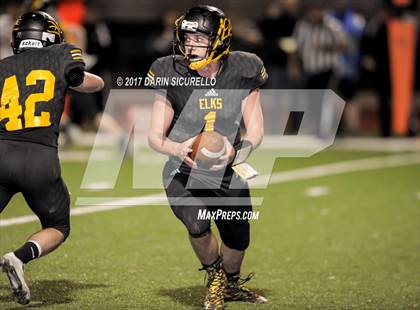 Thumbnail 2 in Round Valley vs. Santa Cruz Valley (AIA 2A Semifinal) photogallery.