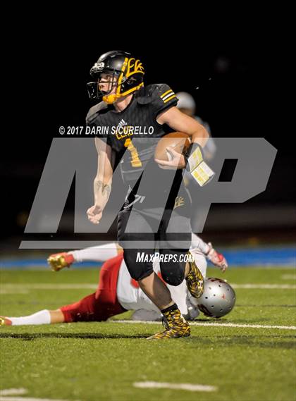 Thumbnail 2 in Round Valley vs. Santa Cruz Valley (AIA 2A Semifinal) photogallery.