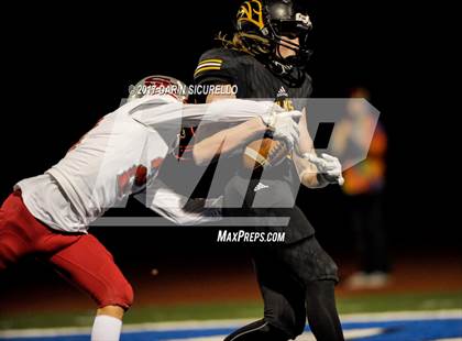 Thumbnail 2 in Round Valley vs. Santa Cruz Valley (AIA 2A Semifinal) photogallery.