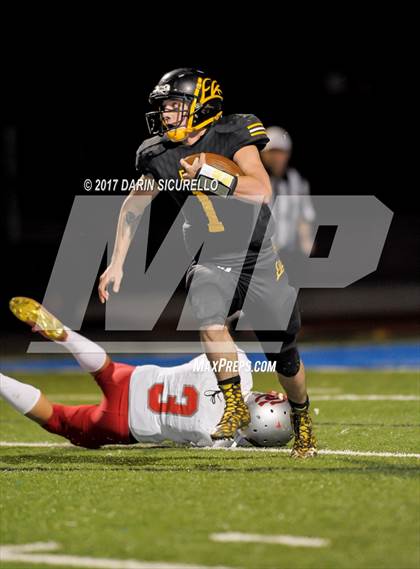 Thumbnail 1 in Round Valley vs. Santa Cruz Valley (AIA 2A Semifinal) photogallery.