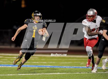 Thumbnail 2 in Round Valley vs. Santa Cruz Valley (AIA 2A Semifinal) photogallery.