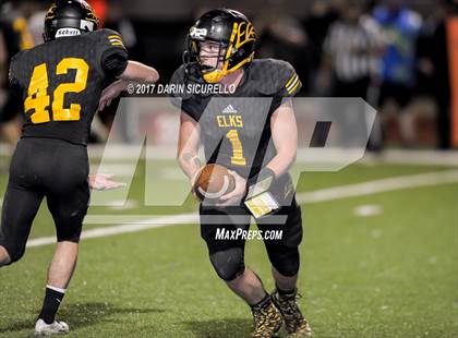 Thumbnail 3 in Round Valley vs. Santa Cruz Valley (AIA 2A Semifinal) photogallery.