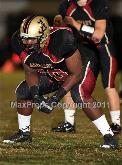 Thumbnail 2 in Crespi @ Alemany photogallery.