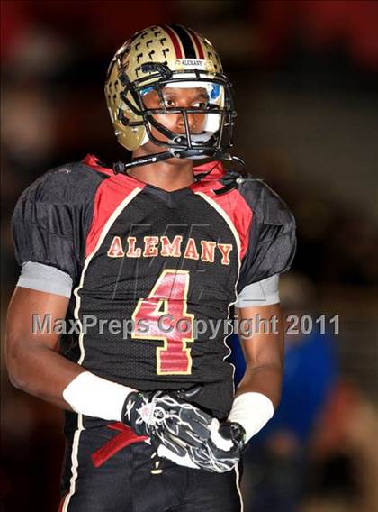 Thumbnail 2 in Crespi @ Alemany photogallery.
