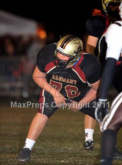 Thumbnail 3 in Crespi @ Alemany photogallery.