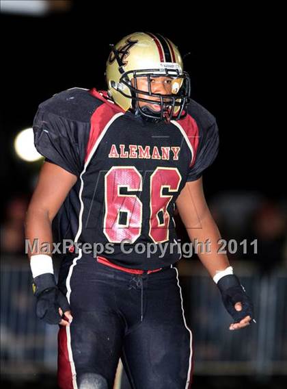 Thumbnail 1 in Crespi @ Alemany photogallery.
