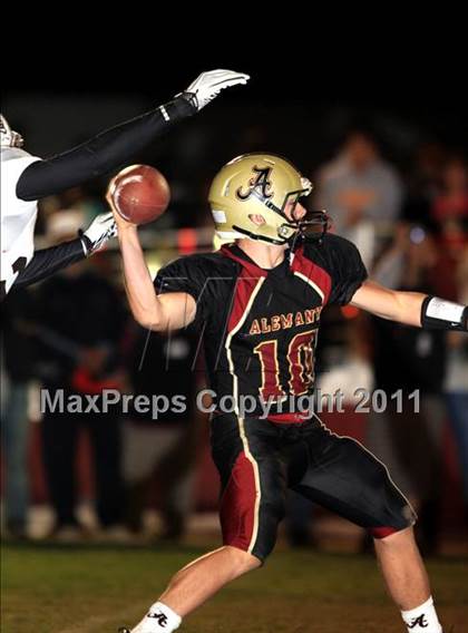 Thumbnail 1 in Crespi @ Alemany photogallery.