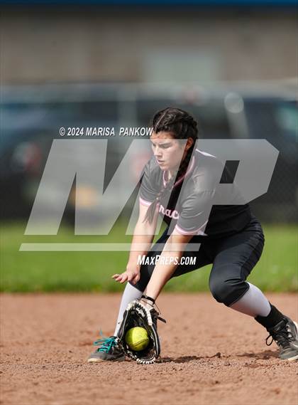 Thumbnail 1 in Bishop Grimes vs Syracuse photogallery.