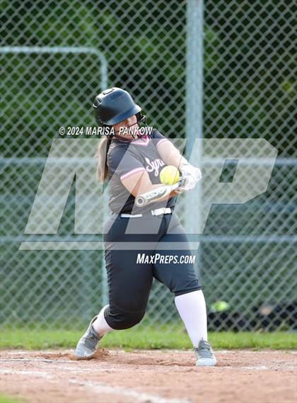 Thumbnail 2 in Bishop Grimes vs Syracuse photogallery.