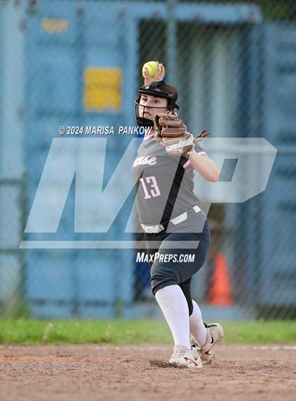 Thumbnail 1 in Bishop Grimes vs Syracuse photogallery.