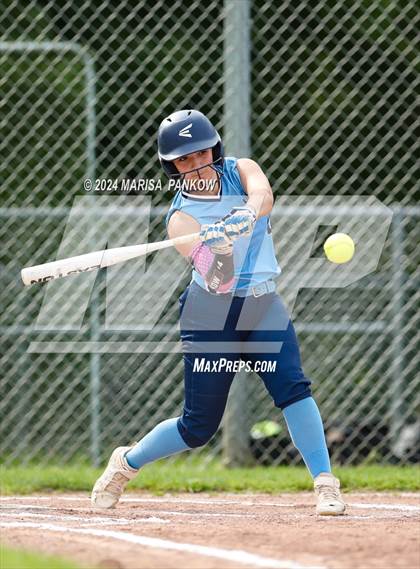 Thumbnail 2 in Bishop Grimes vs Syracuse photogallery.