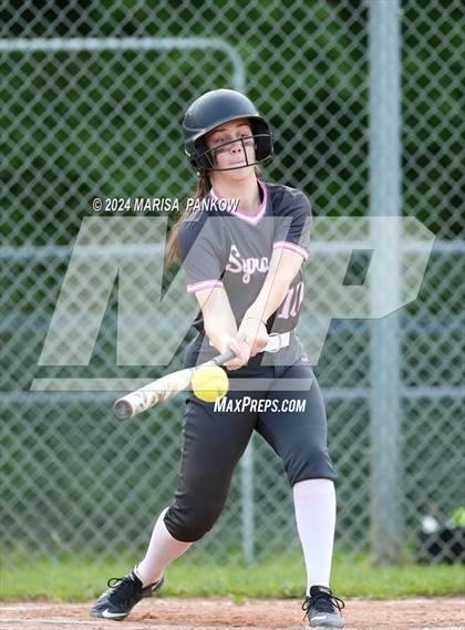 Thumbnail 2 in Bishop Grimes vs Syracuse photogallery.