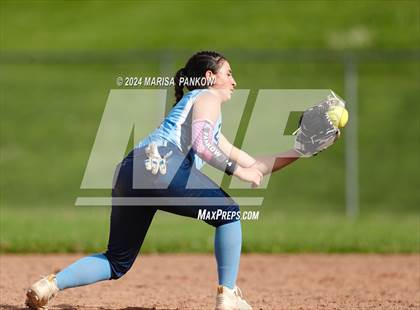 Thumbnail 3 in Bishop Grimes vs Syracuse photogallery.