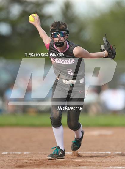 Thumbnail 2 in Bishop Grimes vs Syracuse photogallery.