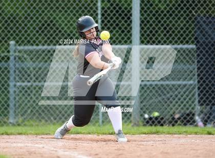 Thumbnail 2 in Bishop Grimes vs Syracuse photogallery.