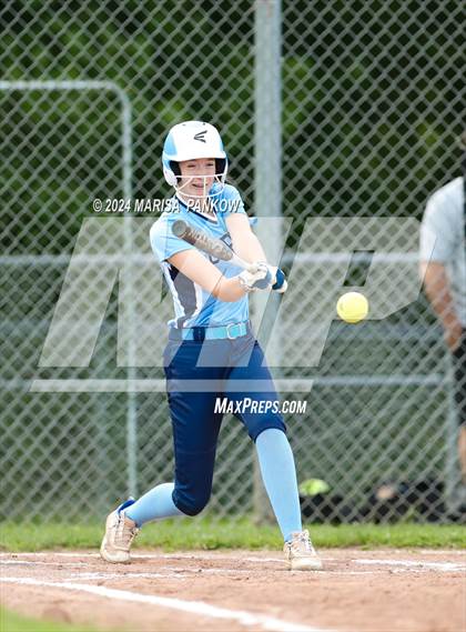Thumbnail 2 in Bishop Grimes vs Syracuse photogallery.