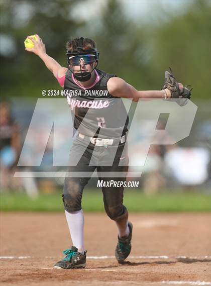 Thumbnail 2 in Bishop Grimes vs Syracuse photogallery.