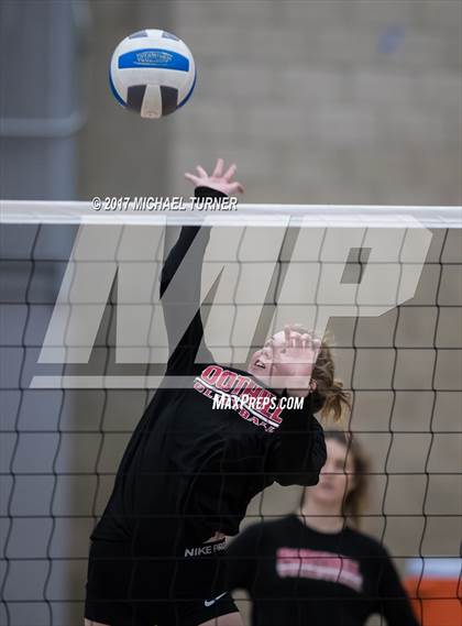 Thumbnail 2 in Chico @ Foothill photogallery.
