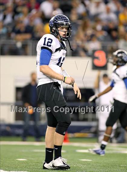 Thumbnail 1 in Byron Nelson vs. Stephenville (4A Division 2 Region 1 Area) photogallery.