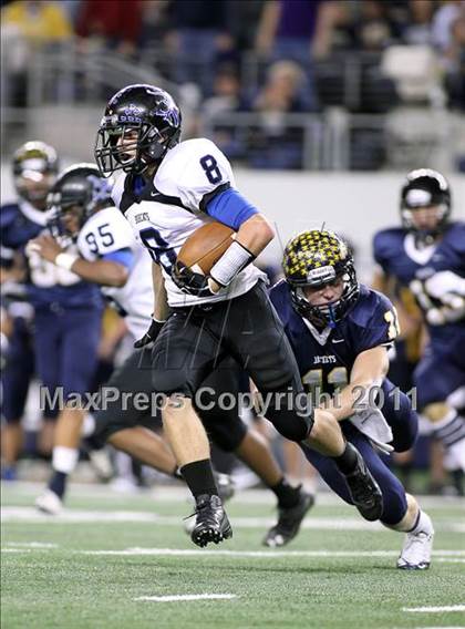 Thumbnail 3 in Byron Nelson vs. Stephenville (4A Division 2 Region 1 Area) photogallery.