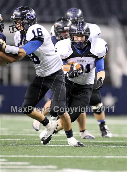 Thumbnail 2 in Byron Nelson vs. Stephenville (4A Division 2 Region 1 Area) photogallery.