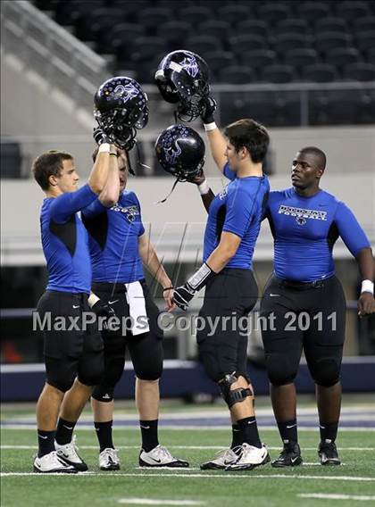 Thumbnail 1 in Byron Nelson vs. Stephenville (4A Division 2 Region 1 Area) photogallery.