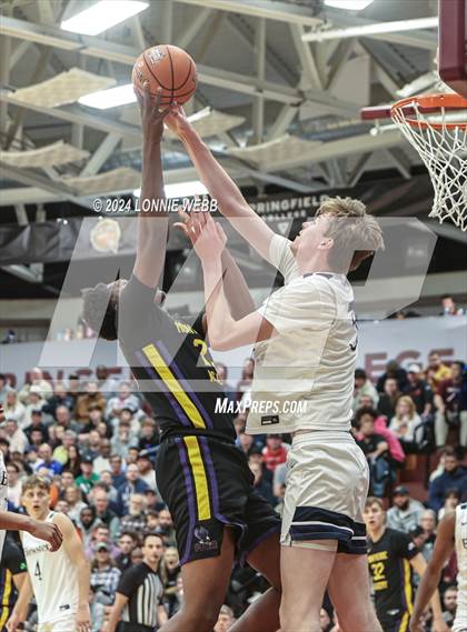 Thumbnail 1 in Montverde Academy vs. Brewster Academy (Spalding Hoophall Classic) photogallery.