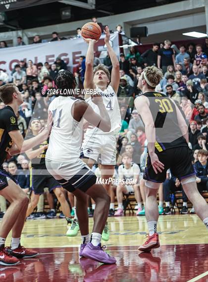 Thumbnail 3 in Montverde Academy vs. Brewster Academy (Spalding Hoophall Classic) photogallery.